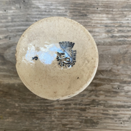 AW20111241 Antique French Grey-Poupon Dijon mustard pot stamp - Digoin & Sarreguemines - period: 1875-1900. In beautiful buttered and weathered condition, see photos for details. Size: 9.5 cm high / 6 cm cross section (bottom)