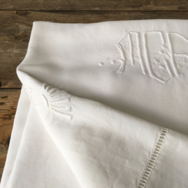 LI20110029 Antique French linen sheet with monogram - MCR - finished with lace edge in beautiful condition! / Size: 240x 300 cm.