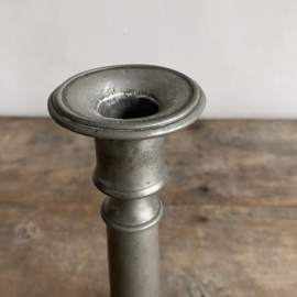 OV20111040 Antique French pewter candlestick in beautiful condition! Size: 22.5 cm high / 12 cm cross section (bottom) / 6 cm cross section (top)