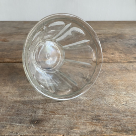 OV20111049 Antique French confiture jar made of mouth-blown glass marked - C - The glass is slightly weathered, but otherwise in beautiful condition! Size: 8.5 cm high / 11.5 cross section