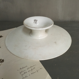AW20110791 Antiek Belgische taartplateau stempel - Nimy - periode: gebruikt tot 1921.Prachtig beboterd en in perfecte staat! Afmeting: 34 cm. doorsnede / 8,5 cm. hoog.