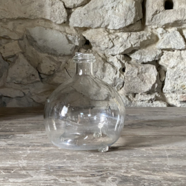 OV20111087 Antique French fly catcher made of mouth-blown glass in beautiful condition! Size: 16 cm high / 13 cm cross section (measured across the "belly")