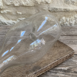 OV20110958 Antique French fish trap made of mouth-blown glass period: 19th century in beautiful condition! Size: 28 cm high / 13.5 cm  cross section.