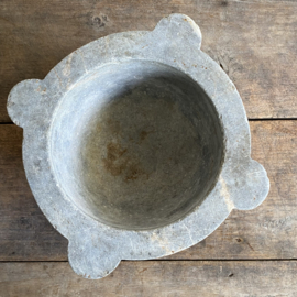 OV20111029 Antique French mortar of gray marble in beautiful condition! Size: 16 cm high / 27 cm cross section including handles.