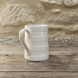 AW20111089 Old Belgian milk jug with content indication 1 liter stamp - Boch Freres la Louvière - period: 1960-1965, minor damage to the bottom (see photos), otherwise in beautiful condition! Size: 14.5 cm high / 10.5 cm cross section.