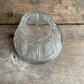 OV20111049 Antique French confiture jar made of mouth-blown glass marked - C - The glass is slightly weathered, but otherwise in beautiful condition! Size: 8.5 cm high / 11.5 cross section