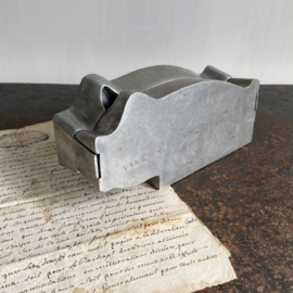 AW20110723 Old marzipan mold pig of the famous chocolatier of Carel van Laere Leiden no 1208 in beautiful condition! Size: 17 cm. long / 5.5 cm. wide / 7 cm. high