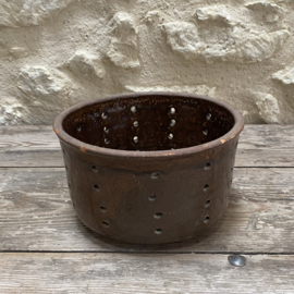 AW20111314 Large old French cheese mold for Roquefort cheese in beautiful condition! Size: 11.5 cm high / 19.5 cm cross section