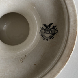 AW20111194 Antieke Belgisch taartplateau stempel - Villeroy & Boch Wallerfangen - periode: 1874-1900  in prachtige licht beboterde staat! Afmeting:  34 cm doorsnede /  10 cm hoog.