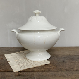 AW20110980 Antique Dutch soup tureen stamp - Petrus Regout & Co Maastricht - period: 1892 in beautiful condition! Size: 26 cm. high (up to the handle) / 30 cm. cross section (up to the handles)