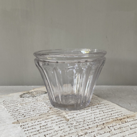 OV20110783 Antiek Frans confiturepotje van mondgeblazen glas in prachtige staat! Afmeting: 8,5 cm. hoog /  11 cm. doorsnede