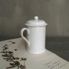 AW20110792 Oud stroopkannetje stempel - Société Céramique Maestricht made in Holland - periode: 1900-1957 in perfecte staat! Afmeting: 16,5 cm. hoog (tot greepje) / 9 cm. doorsnede.
