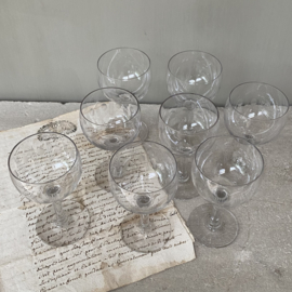 OV20110182 Set of 8 old French liqueur glasses with engraved dot motif, period: 1920s. In perfect condition! Size: 10.5 cm. high / 5.5 cm. cross section.