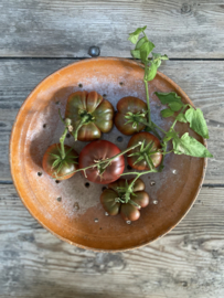 AW20111299 Old French original cheese draining sieve in beautiful weathered condition, also lovely for so much more...like tomatoes.. Size: 24 cm cross section / 6 cm high