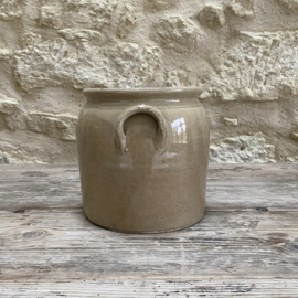 AW20111259 Oude Frans pot van grés aardewerk in prachtige staat! Afmeting: 18 cm hoog / 17 cm doorsnede