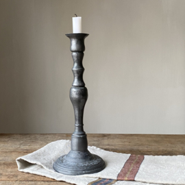 OV20110978 Antique French pewter candlestick holder. Beautiful high model, heavy duty and beautifully weathered by use. Size: 31.5 cm high / 12.5 cm cross section (base) / 5.5 cm cross section candle holder.