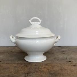 AW20111008 Small antique Belgian soup tureen stamp - Boch Frères la Louvière - period: 1880-1900 in beautiful condition! Size: 13.5 cm. high (to the lid) / 19.5 cm. cross section