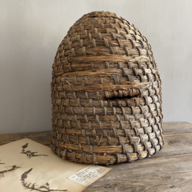 OV20110729 Old French beehive in beautiful condition! Size: 45 cm. high / 40 cm. cross section