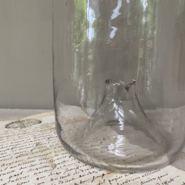OV20110757 Grote antieke Franse visfuik van mondgeblazen glas in prachtige staat! Afmeting: 35,5 cm. hoog / +/- 13,5 cm. doorsnede