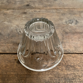 OV20110891 Antieke Franse confiture pot van mond geblazen glas met bijzonder motief en in prachtige staat. Afmeting: 9 cm hoog / 11,5 cm doorsnede