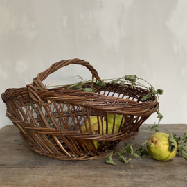 BU20110118 Large old French harvest basket of willow wicker in beautiful condition! Size: 60 cm. long / 24 cm. high (up to handle / 45 cm. cross section.