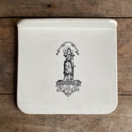 OV20110984 Antique scale with original porcelain weighing tray with image - Justitia Virtut Um Regina - The plate could be left to cool before weighing cheese or butter. Size: 43 cm long / 23 wide / 18 cm high. Store pick up only!
