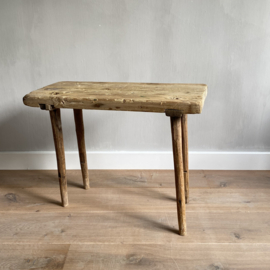 OV20110949 Old Swedish rustic stool in beautiful weathered condition! Size: 59 cm long / 47 cm high / 27 cm deep. Pick up in store only!
