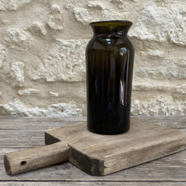 OV20111077 Antique French cornichon or truffle jar made of mouth-blown glass in a beautiful deep dark green...in beautiful condition! Size: 27.5 cm high / 11 cm cross section (top) / 11 cm  cross section bottom