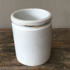 AW20110482 Beautiful old French ointment jar in perfect condition! / Size: 6.5 cm. high / 5 cm. section.
