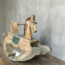 OV20110692 Old Swedish wooden rocking horse in beautiful worn colors and still usable condition! Size: 90 cm. long / 54 cm. high / 50 cm. wide Pick up only!