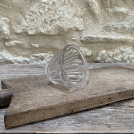 OV20111109 Antique French confiture jar - SV 250 grams - made of hand-blown glass in beautiful condition! Size: 7.5 cm high / 10 cm cross section.