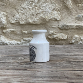 AW20111245 Antique French Grey-Poupon Dijon mustard pot stamp - Digoin & Sarreguemines - period: 1875-1900. In beautiful weathered condition, see photos for details. Size: 9.5 cm high / 6 cm cross section (bottom)