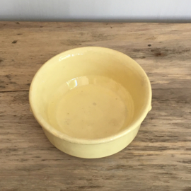 AW20110631 Old French bowl with lion heads stamp - K.G. Lunéville - unlike the paté pots, it belongs without a lid. In perfect condition! / Size: 4 cm. high / 10 cm. cross section.