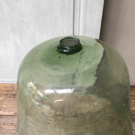 OV20110637 19th century Southern French melon bell jar made of mouth-blown glass in perfect condition! / Size: 36 cm. high / 41 cm. cross section. Pickup only.