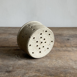 AW20111209 Old French goat cheese mold in beautiful clay color and condition! Size: 6 cm high / 10.5 cm cross section.