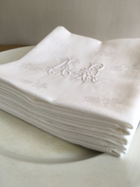 LI20110027 Set of 6 old French napkins of damask with beautiful monogram - A. R - in perfect condition! / Size: 61x61 cm.