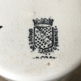 AW20110666 Large antique French mustard pot Grey-Poupon stamp - Opaque de Sarreguemines - period: 1875-1900 has 2 old hairlines (see photos 3 & 5) otherwise in beautiful condition! Size: 12.5 cm. high / 7 cm. cross section.