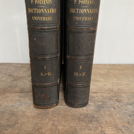 OV20110796 Antieke set van 2 Franse woordenboeken - de Langue Française - van M.P.  Poitevin gedrukt in Parijs 1860 gesigneerd en prachtig geïllustreerd. Ingebonden in leer in mooie staat! Afmeting: 24,5 cm. breed / 31,5 cm. hoog / 6 cm. dik.