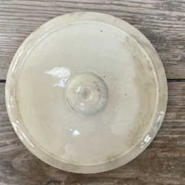 AW20111226 Antique French pâte pot with original lid in beautiful weathered and slightly stained condition! Size: 9 cm high / 6 cm cross section