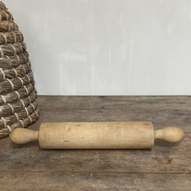 OV20110797 Old French wooden rolling pin in beautiful condition! Size: 42 cm. long / 6.5 cm. cross section