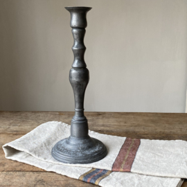 OV20110978 Antique French pewter candlestick holder. Beautiful high model, heavy duty and beautifully weathered by use. Size: 31.5 cm high / 12.5 cm cross section (base) / 5.5 cm cross section candle holder.