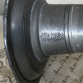 OV20110781 Old French zinc candlestick with mark in beautiful condition! Size: 14.5 cm. high / 9.5 cm. cross section foot