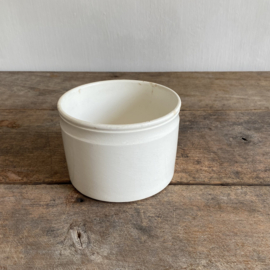 AW20111075 Old French ointment jar stamp - Gien France - period 1960-1971 in beautiful condition! Size: 9 cm high / 13 cm cross section.