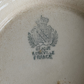 AW20111205 (C) Antieke Franse terrine - stempel Opaque Lunéville France - periode: eind 19de eeuw, minimale chip op één van grepen verder in mooie licht beboterde staat! Afmeting: 16 cm hoog / 22,5 cm doorsnede