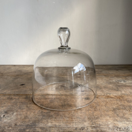 OV20110992 Antique French bell jar made of mouth-blown glass in perfect condition! Size: 20.5 cm high (up to the handle) / 19.5 cm cross section