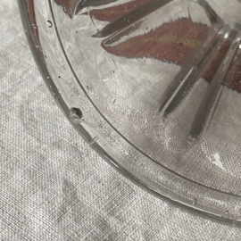OV20111054 Large antique French confiture jar made of mouth-blown glass, a minimal chip on the edge (see photo), otherwise in beautiful condition! Size: 11 cm high / 13 cm cross section
