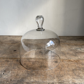 OV20110992 Antique French bell jar made of mouth-blown glass in perfect condition! Size: 20.5 cm high (up to the handle) / 19.5 cm cross section