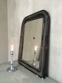 OV20110707 Antique French mirror Louis Philippe style mirror with original beautiful weathered mirror glass. Profiled frame made of wood with a black patina layer. Period: 19th century. Size: 66.5 cm / high / 51 cm. wide. Pickup only.