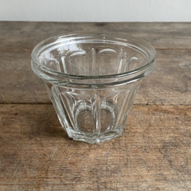 OV20111035 Antieke Franse confiturepot van mondgeblazen glas inhoudsaanduiding: 375 gram in prachtige staat! Afmeting: 8,5 cm hoog /  11 cm doorsnede