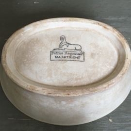 AW20110813 Antieke puddingvorm stempel - Petrus Regout&Co Maastricht - periode: 1900-1905 in perfecte, prachtig beboterde  staat! Afmeting: 7 cm. hoog / 17,5 cm, lang / 14 cm. doorsnede